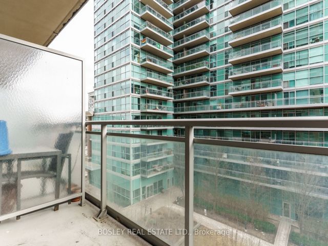 511 - 50 Lynn Williams St
