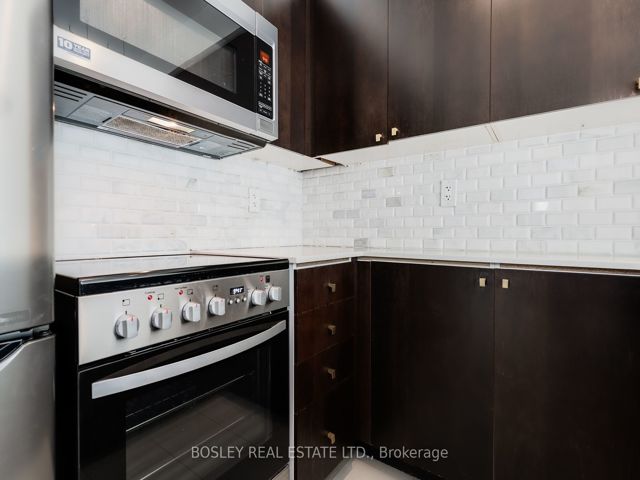 511 - 50 Lynn Williams St