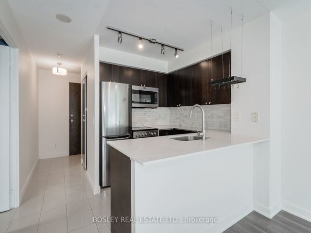 511 - 50 Lynn Williams St