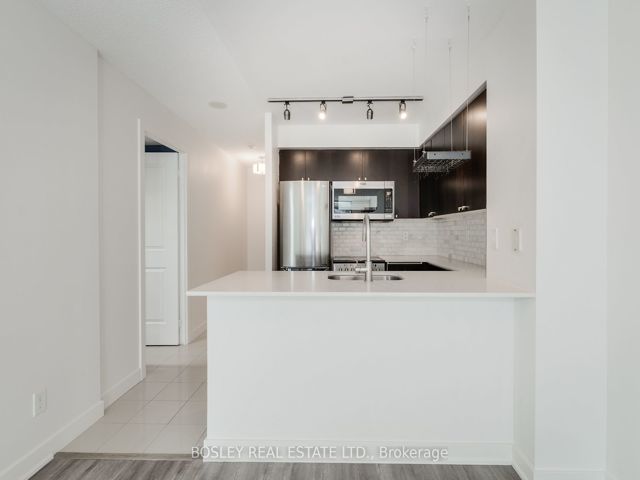 511 - 50 Lynn Williams St