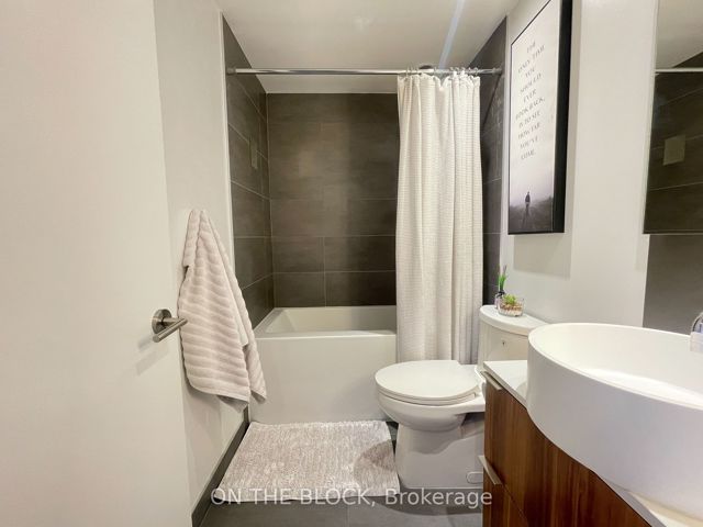 509 - 185 Roehampton Ave