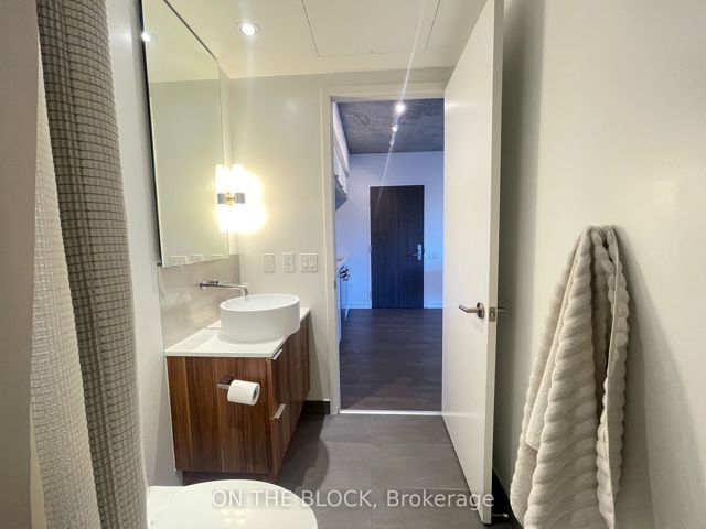 509 - 185 Roehampton Ave