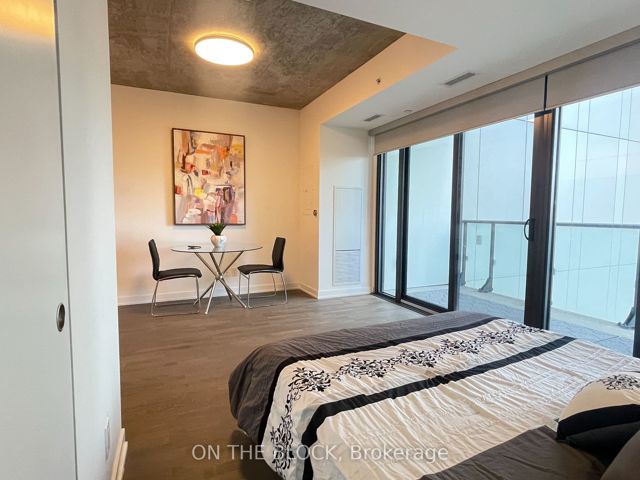 509 - 185 Roehampton Ave