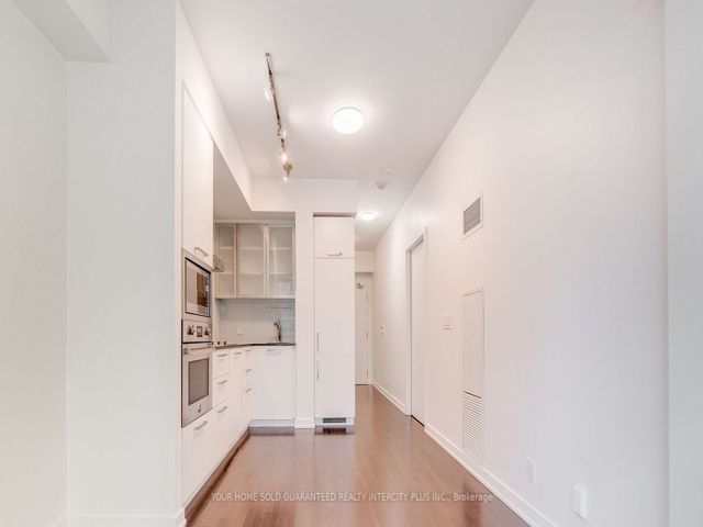 1109 - 14 York St
