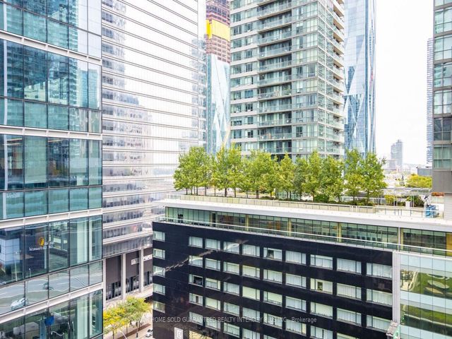 1109 - 14 York St