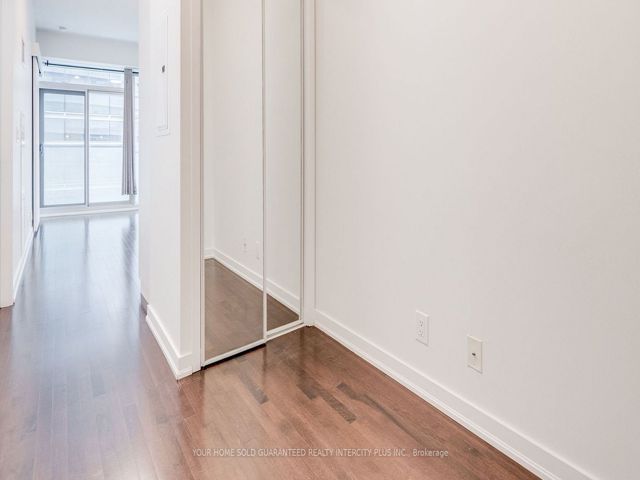 1109 - 14 York St