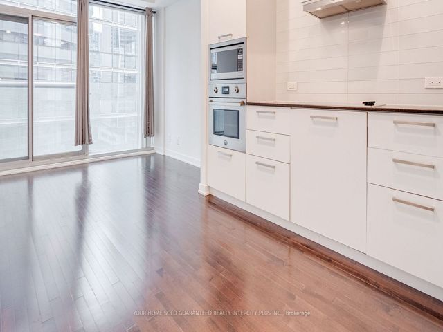 1109 - 14 York St