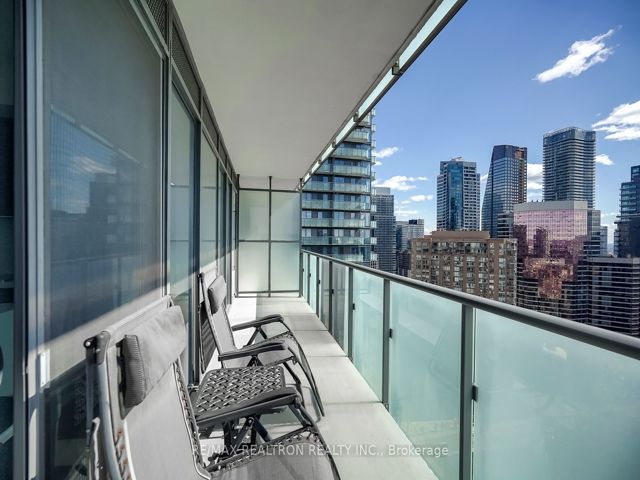 2704 - 65 St Mary St