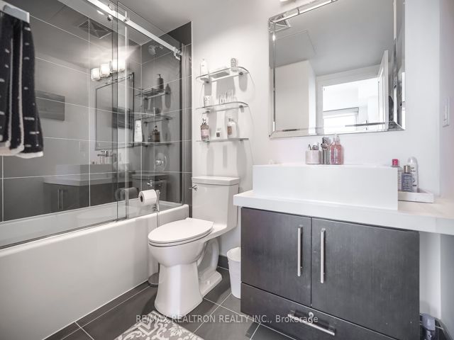 2704 - 65 St Mary St