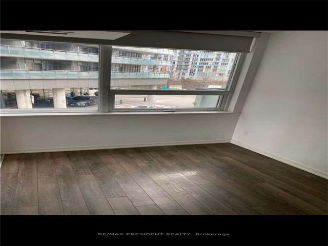 319 - 20 Joe Shuster Way