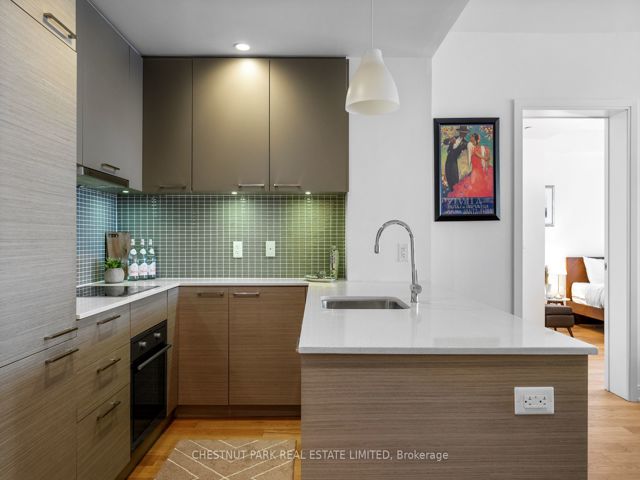 707 - 55 Front St E