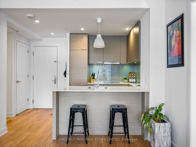 707 - 55 Front St E