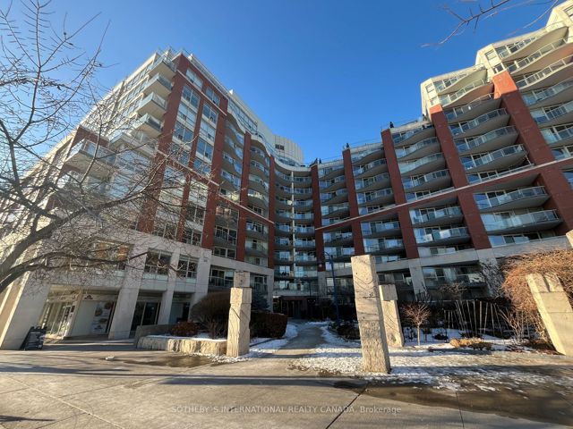 911 - 550 Queens Quay W