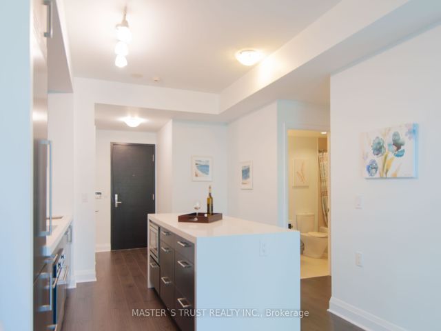 401 - 65 St Mary St