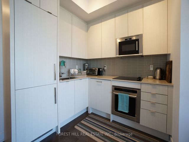 2401 - 181 Bedford Rd