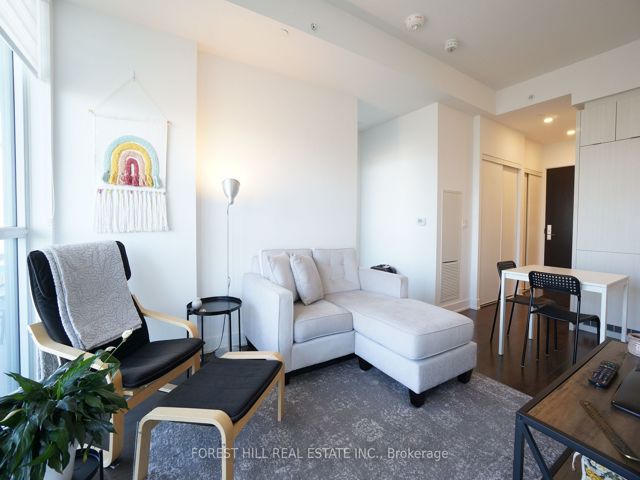 2401 - 181 Bedford Rd