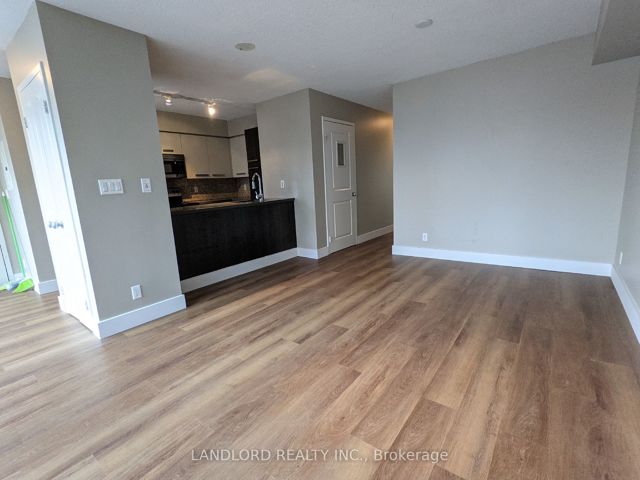 1106 - 11 St Joseph St