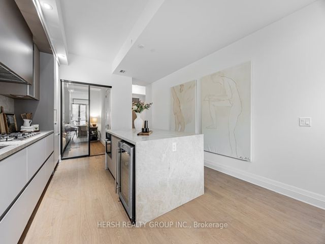 209 - 2 Forest Hill Rd