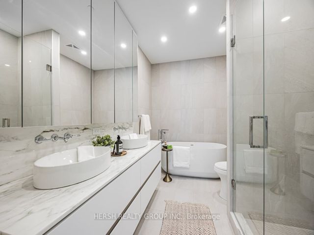 209 - 2 Forest Hill Rd