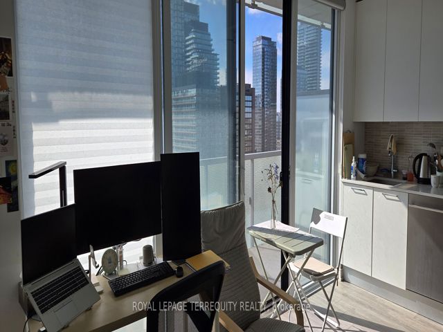 2303 - 28 Wellesley St E