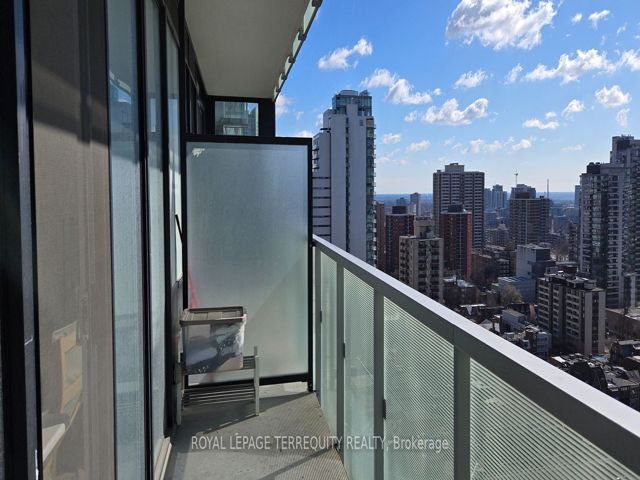 2303 - 28 Wellesley St E
