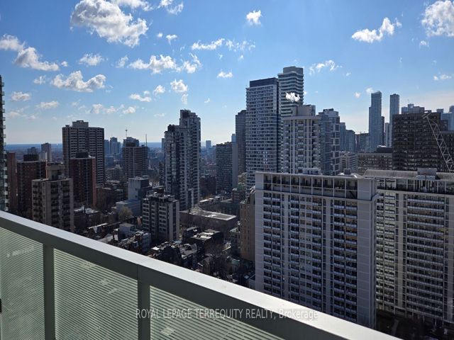 2303 - 28 Wellesley St E