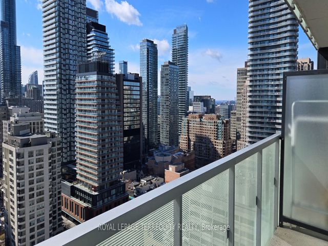 2303 - 28 Wellesley St E