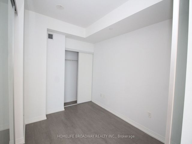 937 - 251 Jarvis St