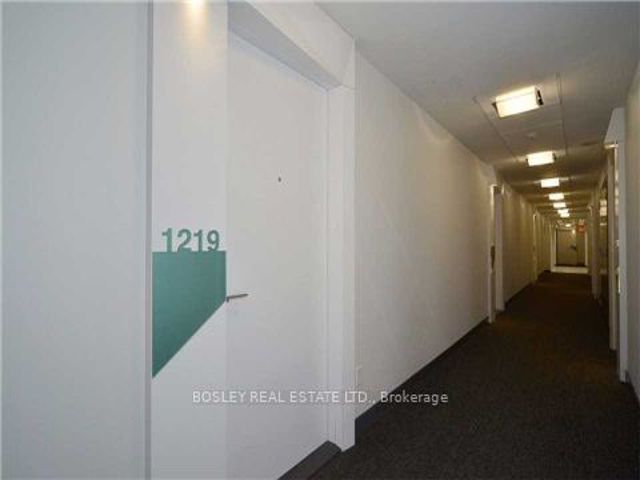 1219 - 352 Front St W