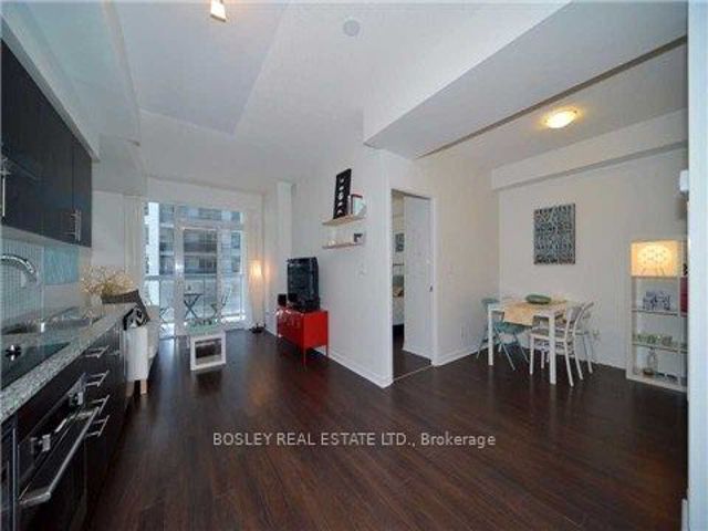 1219 - 352 Front St W