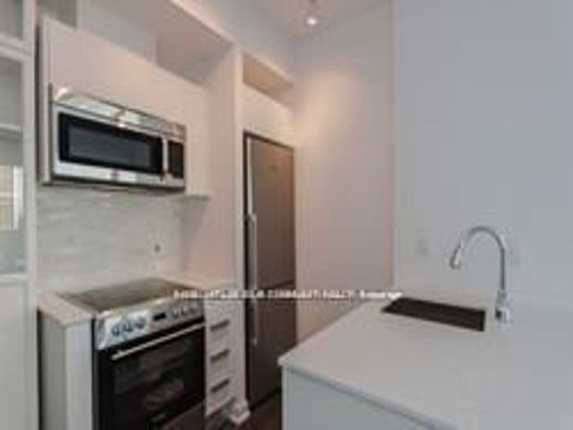 3109 - 42 Charles St E