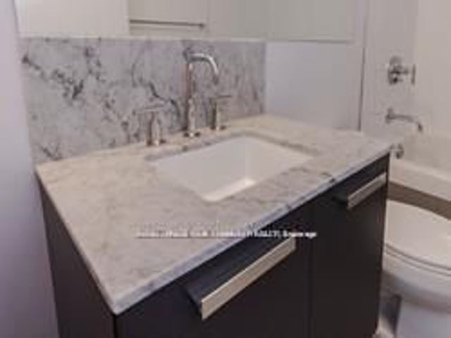 3109 - 42 Charles St E