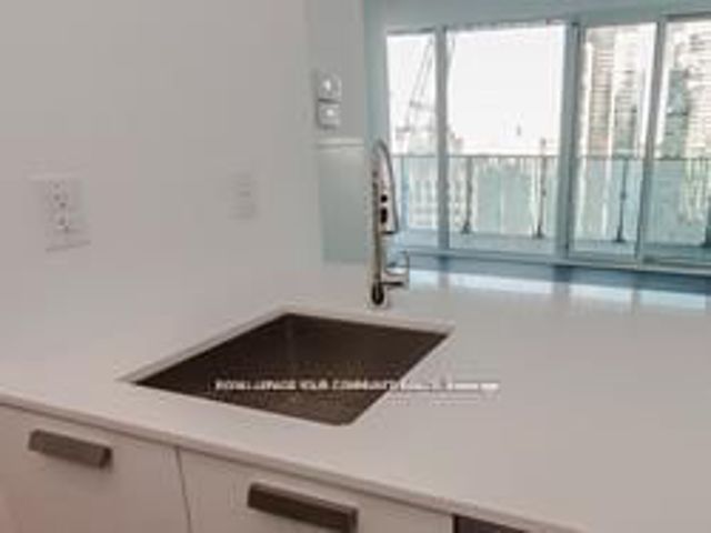 3109 - 42 Charles St E