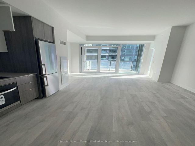 1737 - 135 Lower Sherbourne St
