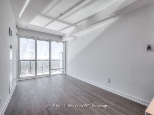 3711 - 488 University Ave