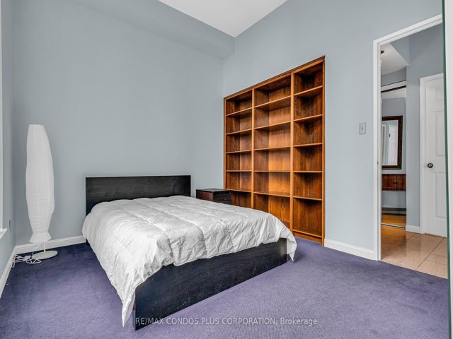 2403 - 24 Wellesley St W