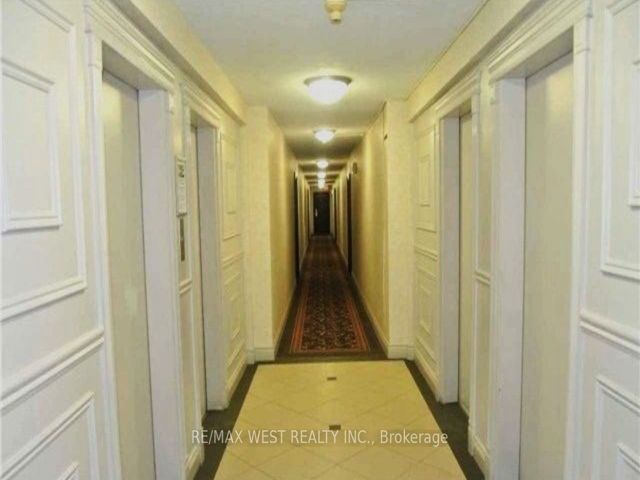 812 - 60 Pavane Linkway