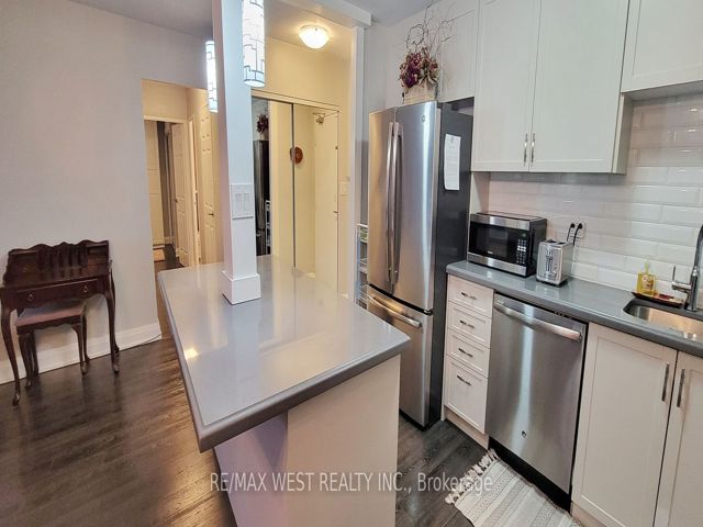 812 - 60 Pavane Linkway