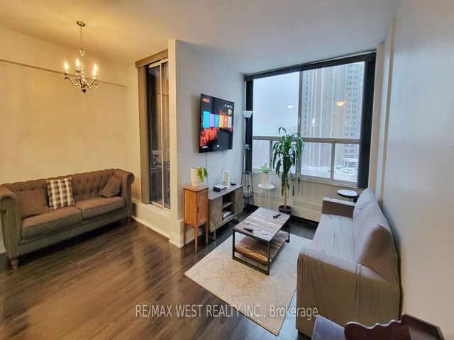 812 - 60 Pavane Linkway