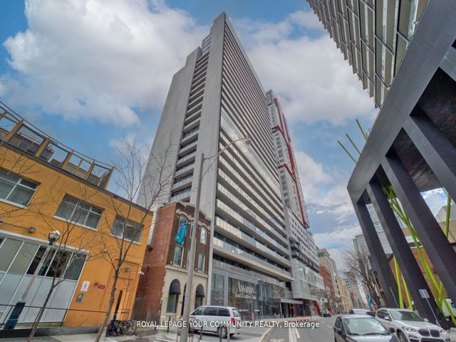 1711 - 330 Richmond St W