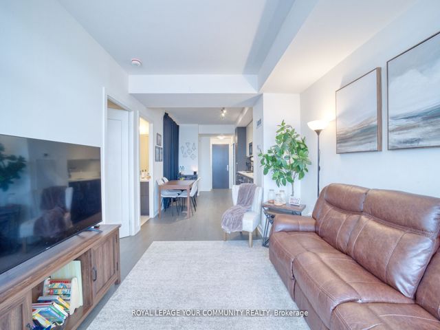1711 - 330 Richmond St W