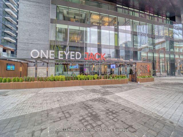 1711 - 330 Richmond St W