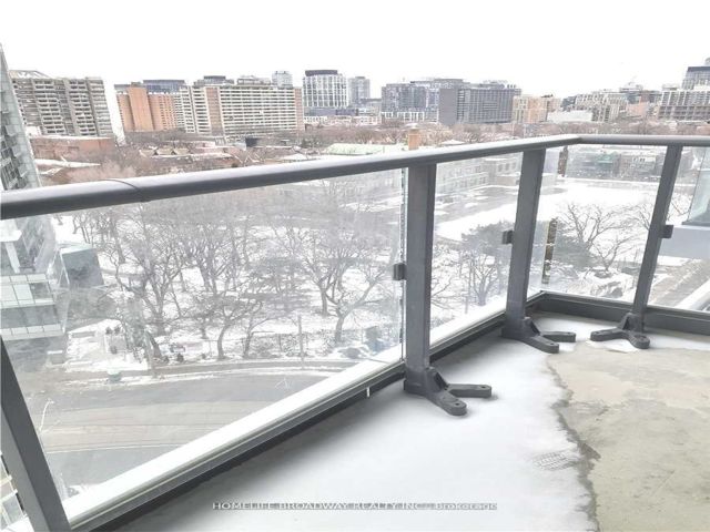 1013 - 251 Jarvis St