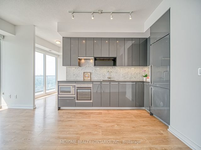 3502 - 115 Mcmahon Dr