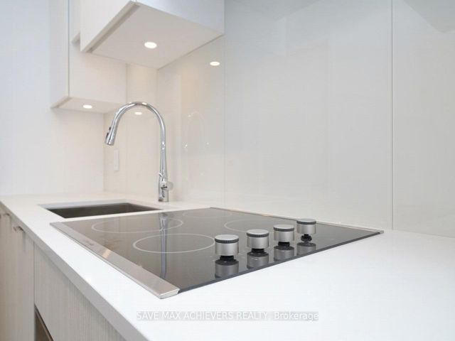 3216 - 195 Redpath Ave