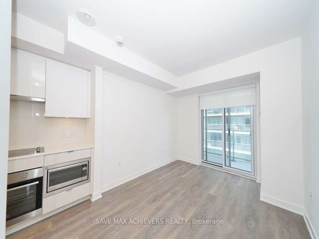 3216 - 195 Redpath Ave