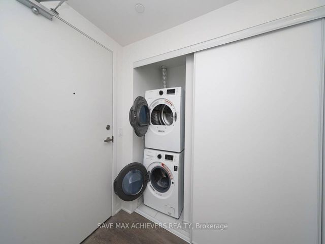 3216 - 195 Redpath Ave