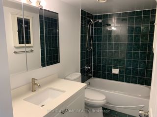 709 - 28 Empress Ave