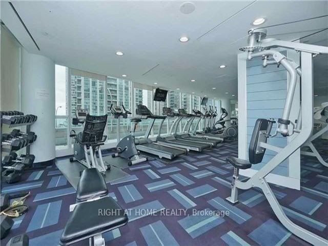 1116 - 18 Yonge St
