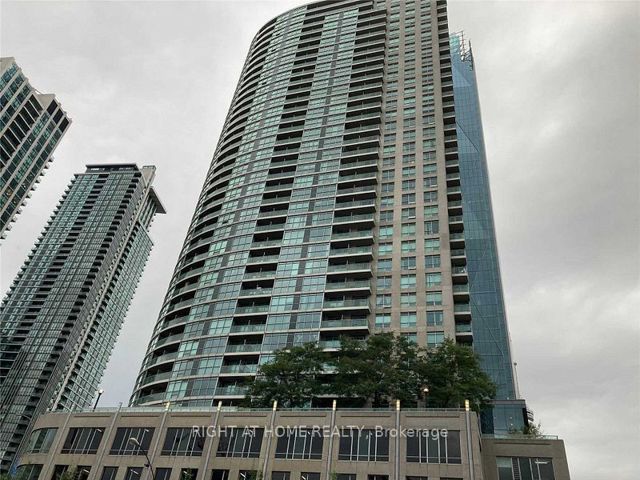 1116 - 18 Yonge St